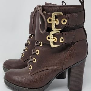 Guess Size 7 Boots